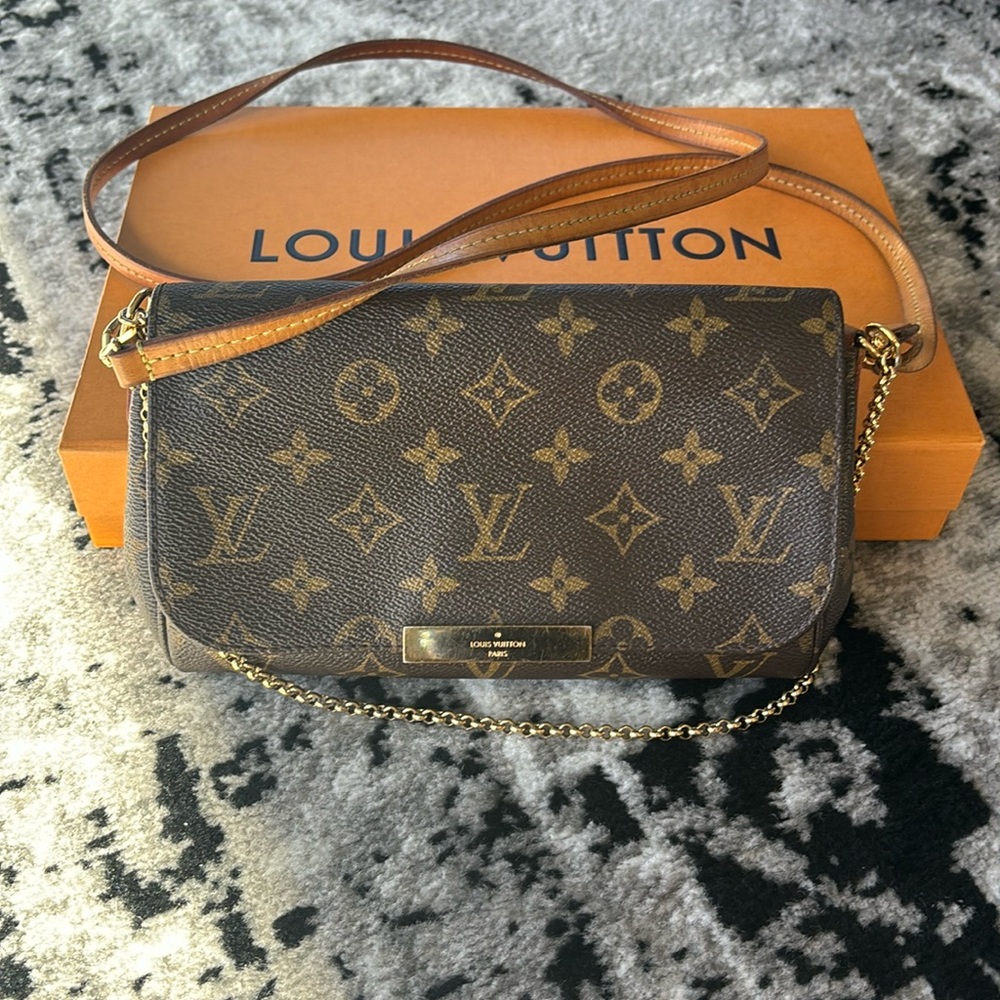 Louis Vuitton Favorite PM